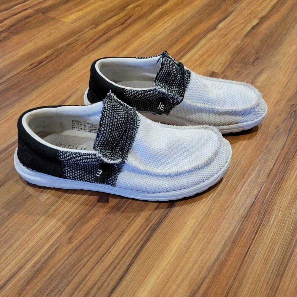 Like New Hey Dudes!